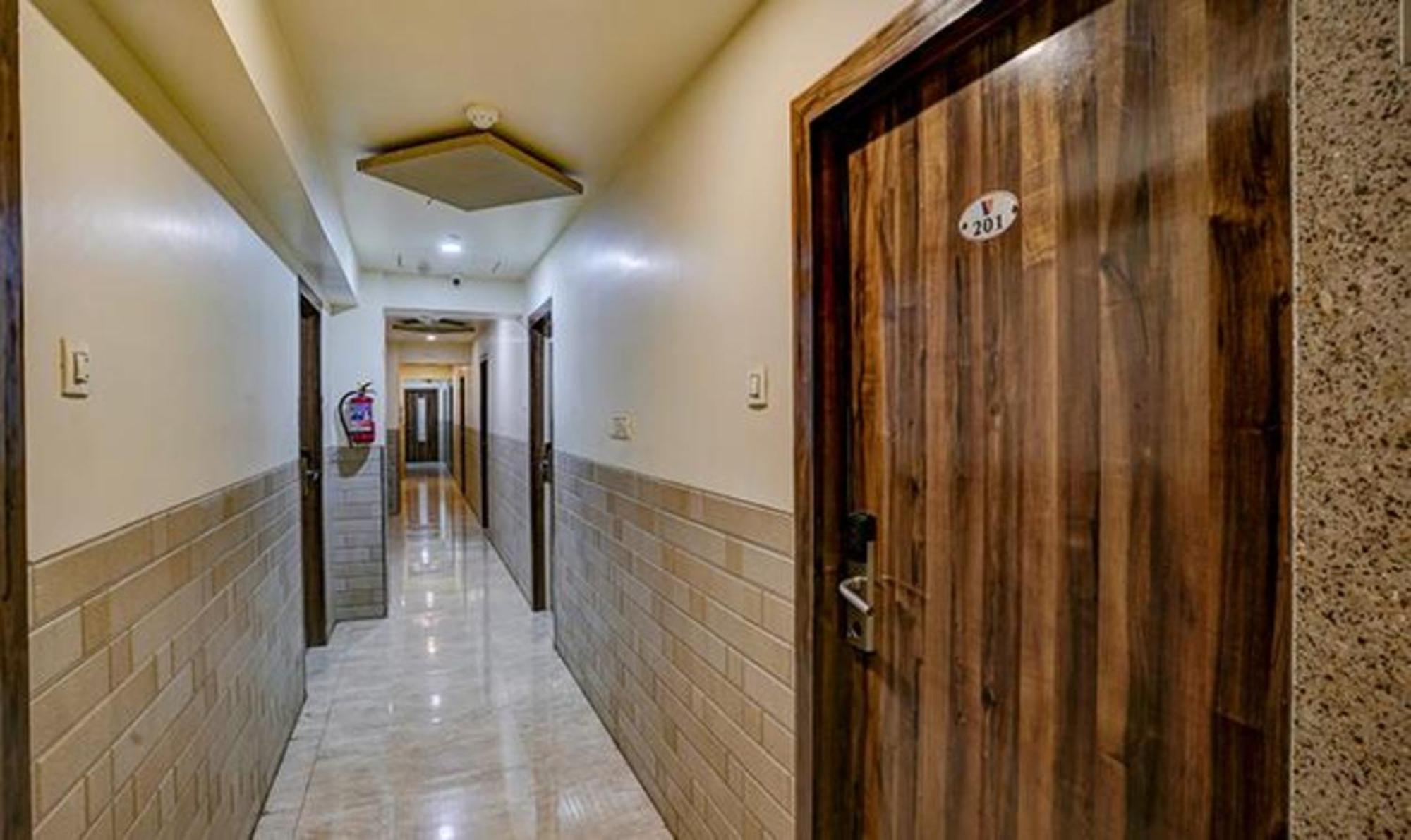 Fabexpress Veera Residency Otel Mumbai Dış mekan fotoğraf