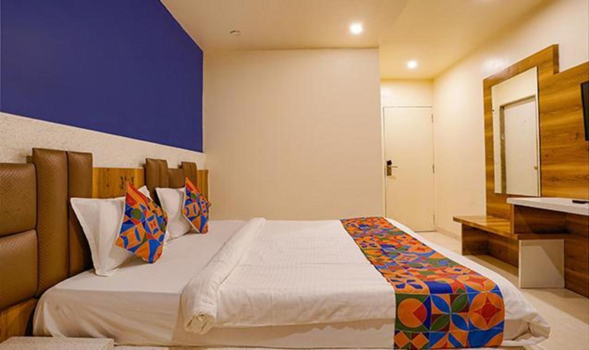Fabexpress Veera Residency Otel Mumbai Dış mekan fotoğraf
